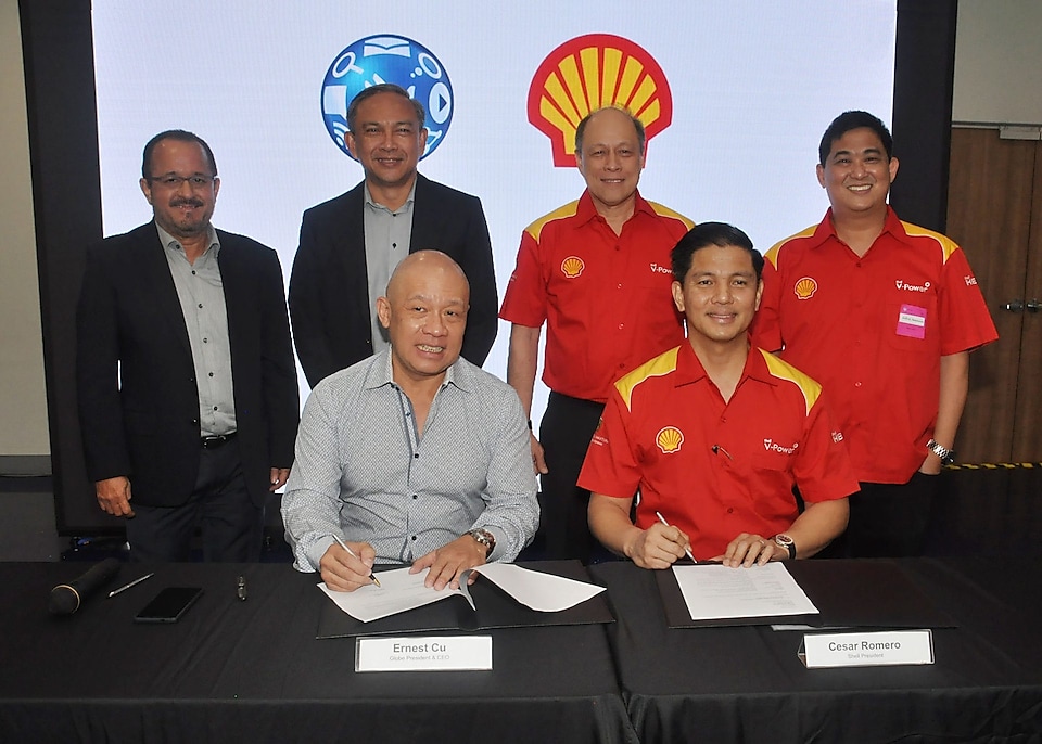Pilipinas Shell Petroleum Corporation (PSPC) team with partners