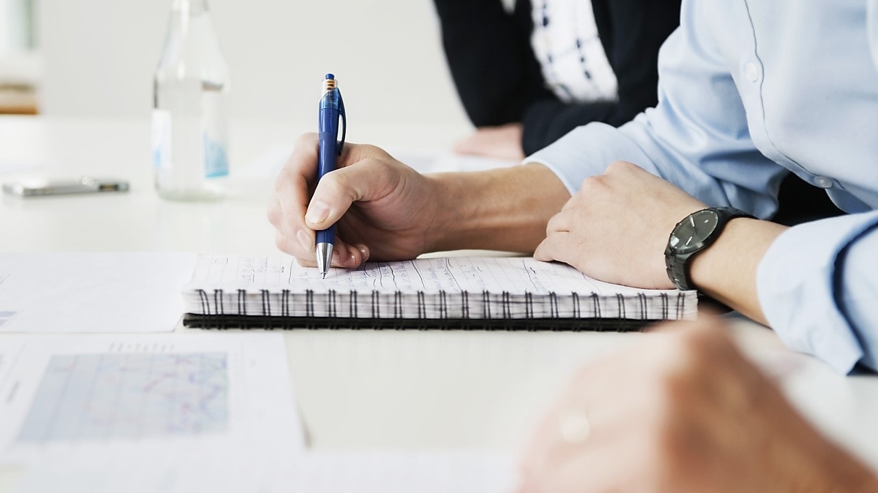 Shell logo on a wall