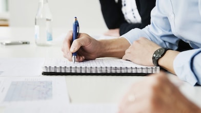 Shell logo on a wall