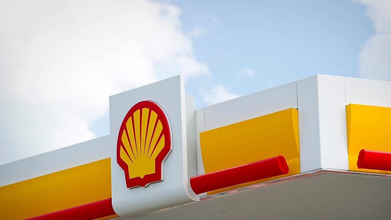 Shell service station canopy with shell logo