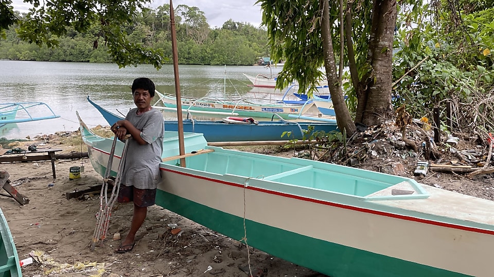 Kamitze Harada, a boat builder and one of the recipients of SINAG’s Basic Electrical Installation and Management Training, was able to apply for power utility companies with his TESDA- accredited certificate. Because of the power generated, he was also able to purchase power tools that opened more opportunities to build more boats.